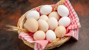Cancer Risk From Eggs: अंडी खाल्ल्याने वाढतो कर्करोगाचा धोका? प्रसिद्ध ब्रँड लॅब चाचणीत नापास,  वाचा डॉक्टरांचे मत