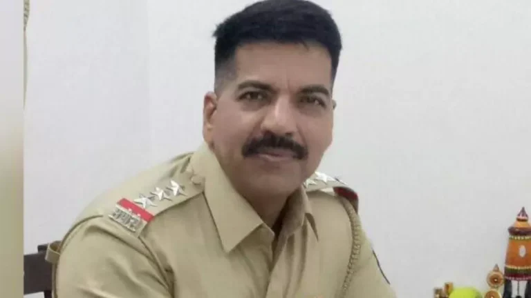maharashtra-police-encounter-specialist-daya-nayak-promoted-names-of-22-other-mumbai-policemen-also-included