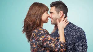 Kiss Day 2024: Kiss घेण्याच्या या पद्धतीने  तुम्हाला तुमच्या जोडीदारासाठी काय वाटते ते व्यक्त करा