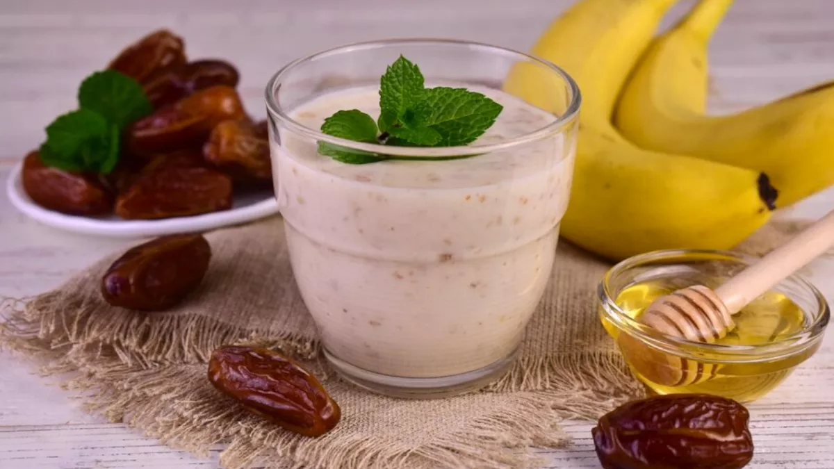 Date Benefits: खजूर स्मूदी आतडे निरोगी ठेवण्यासाठी आहेत खूप फायदेशीर, घरीच करा तयार