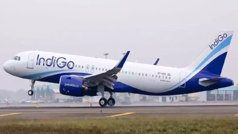 woman-dies-in-indigo-flight-from-mumbai-to-varanasi-emergency-landing-at-chhatrapati-sambhajinagar