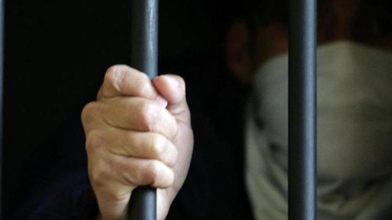indian-doctor-arrested-in-usa-who-used-to-have-sexual-relations-with-women-while-unconscious-also-used-to-take-nude-pictures-of-children