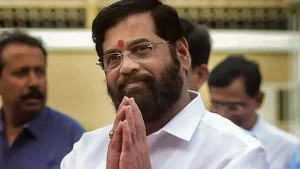 राज्य सरकारचा मोठा निर्णय सरपंच व उपसरपंचांचे मानधन दुप्पट, ग्रामसेवक व ग्रामविकास अधिकारी हे पद एकच!