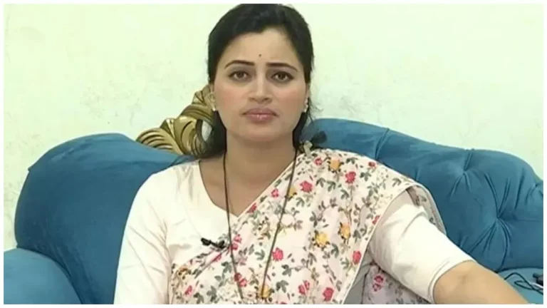 former-mp-navneet-rana-received-a-death-threat-the-call-came-from-pakistan