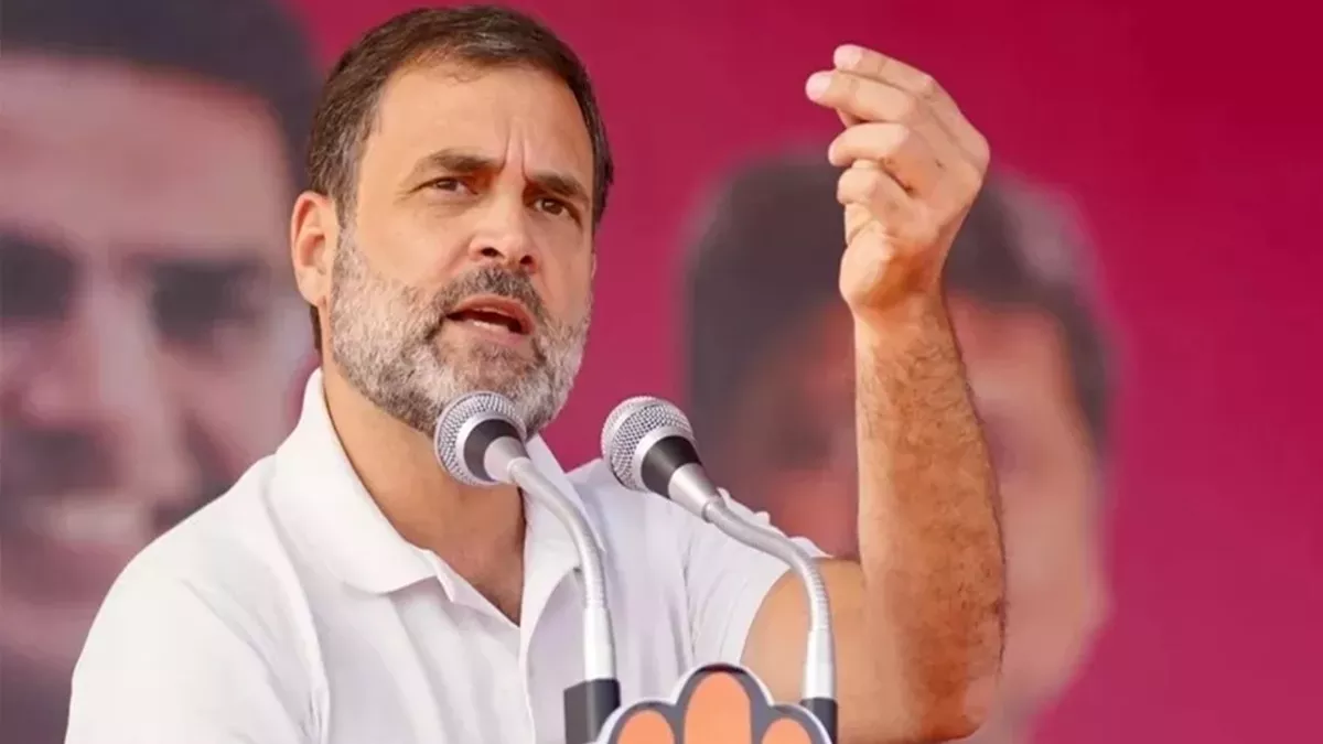'हिंमत दाखवा, ट्रम्प यांच्यासमोर गुडघे टेकू नका', UPI पेमेंटवरील चार्जवरून राहुल गांधी यांनी PM मोदींना घेरले