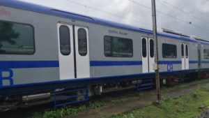 Mumbai AC Local Demand: मुंबईत उन्हाचा पारा वाढल्याने मुंबईकरांकडून एसी लोकल गाड्यांच्या मागणीत लक्षणीय वाढ!