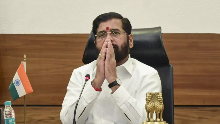 kalyan-news-clashes-among-shiv-sena-workers-eknath-shinde-dismisses-kalyan-executive-committee