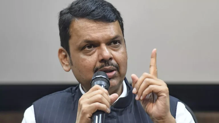 10-lakh-ladki-bahin-will-be-disqualified-big-decision-of-the-maharashtra-government-the-it-account-will-check-this