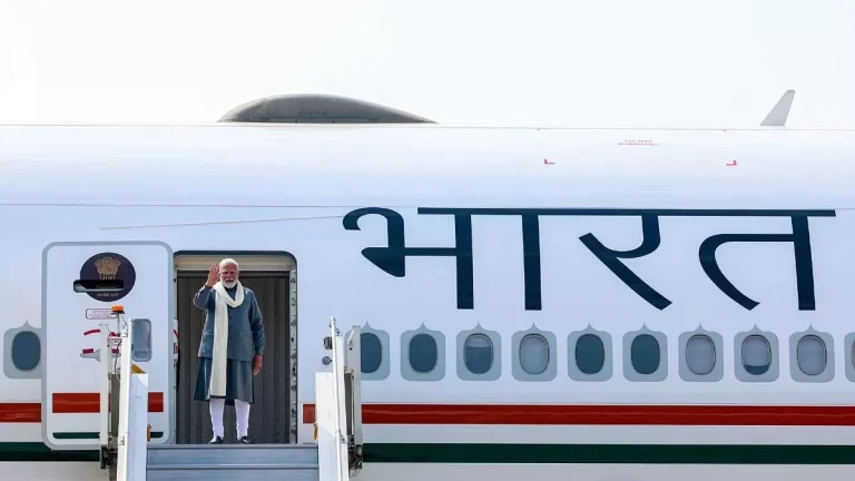 threat-to-attack-pm-modis-plane-before-us-visit-who-called-mumbai-police