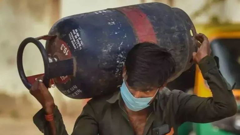 lpg-price-hike-domestic-lpg-cylinders-have-become-more-expensive-prices-of-cylinders-under-ujjwala-yojana-have-increased-know-the-new-prices
