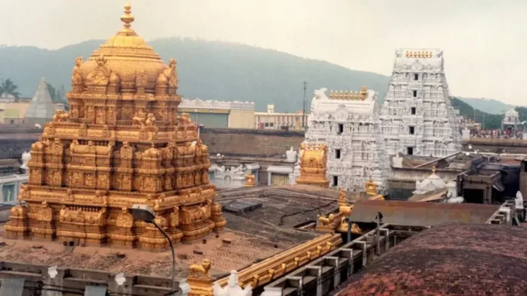 tirupati-temple-updates-18-non-hindu-employees-fired-from-tirupati-temple-there-is-a-question-of-sanctity-of-lord-venkateshwara