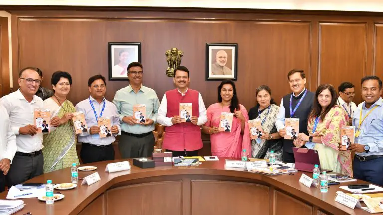 devendra-fadnavis-100-day-report-card-of-cm-devendra-fadnaviss-ministry-of-energy-released-proposal-to-reduce-electricity-rates