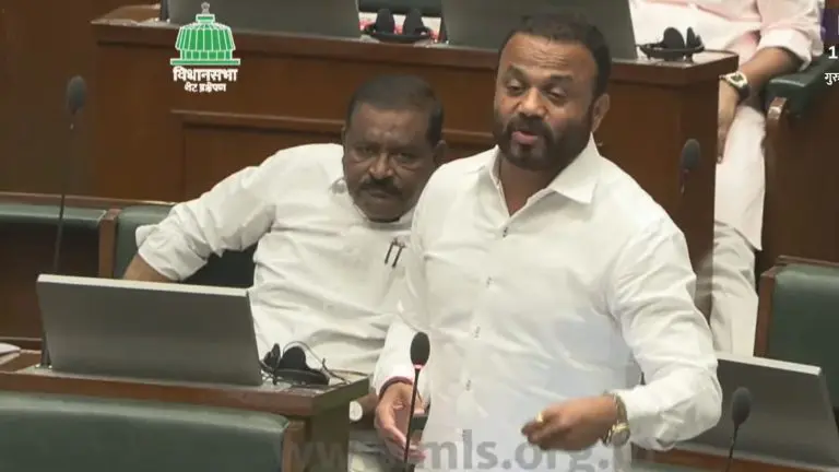 minister-jai-kumar-gore-raised-a-breach-of-rights-in-the-legislative-assembly-against-sanjay-raut-and-rohit-pawar