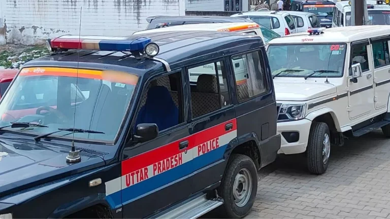 waqf-law-talking-about-waqf-law-turned-out-to-be-costly-cab-driver-wasim-beat-up-retired-colonel