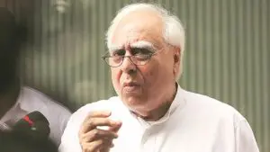'जगदीप धनखड सुरक्षित आहेत ना? ना पत्ता, ना माहिती...'; कपिल सिब्बल यांचा थेट अमित शहांना सवाल!