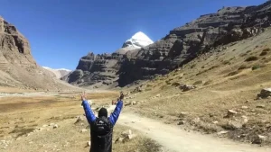 International Mountain Day 2025: पर्वतांना आहे काळजीची गरज, तुमच्या कचऱ्याची नाही;  वाचा पर्यावरणपूरक पर्यटनाला चालना देण्याचे 5 सोपे मार्ग