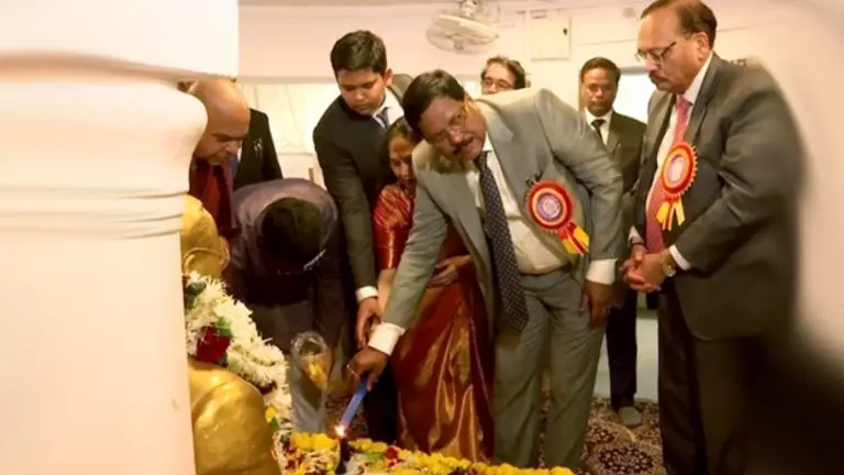 cji-gawai-mumbai-tour-cji-gavai-displeased-over-protocol-lapse-during-first-visit-to-maharashtra-after-taking-office