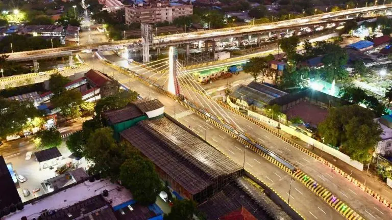 devendra-fadnavis-inaugurated-the-ray-road-cable-stayed-bridge-and-titwala-road-over-bridge-in-mumbai