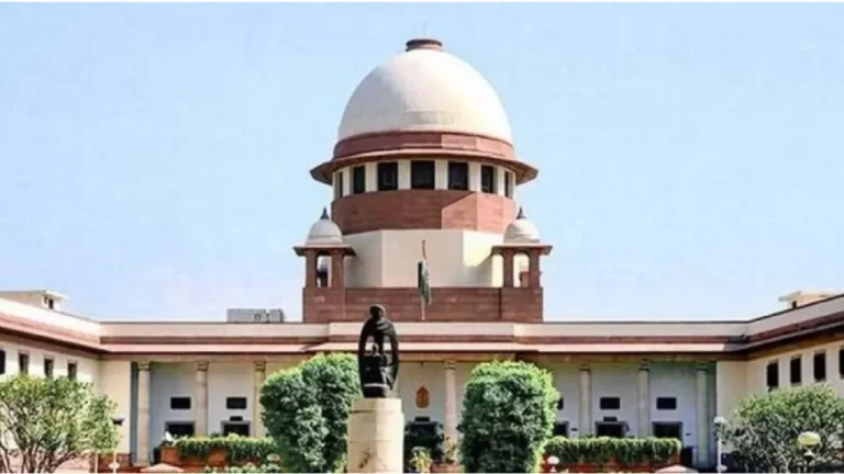 supreme-court-takes-suo-motu-cognizance-of-manual-scavenging-outside-its-gate-seeks-response-from-officials