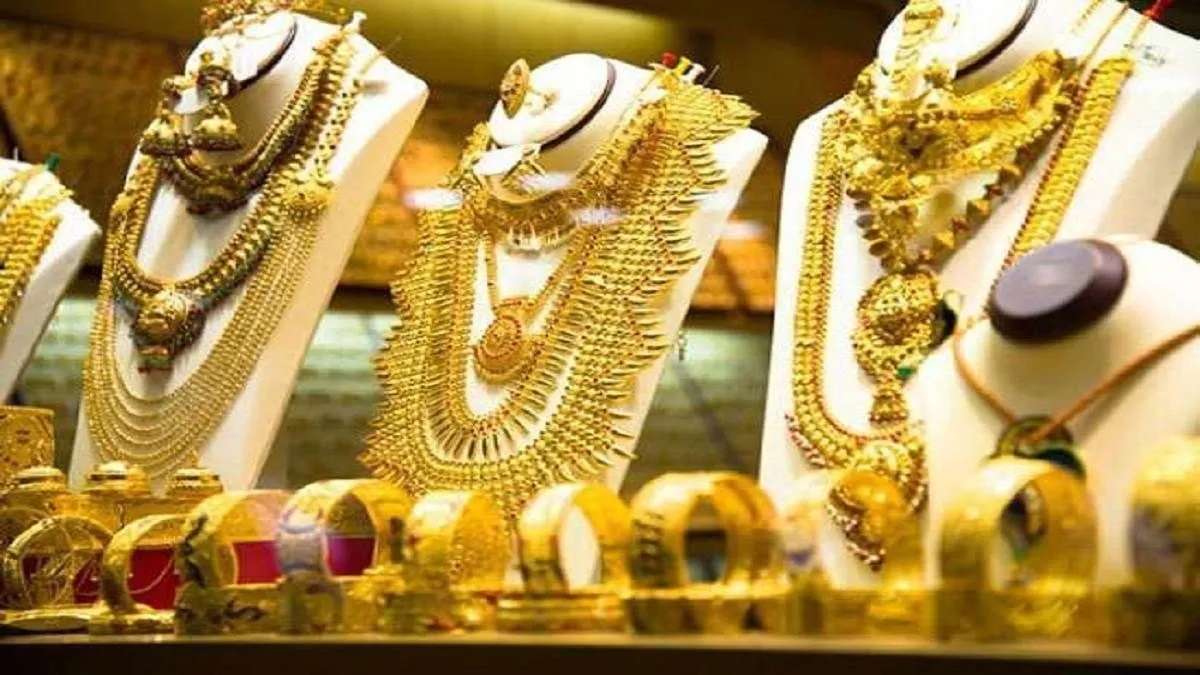 Gold Silver Price: सोने आणि चांदीच्या किमती पुन्हा कडाडल्या, 4000 रुपयांनी वाढला दर; जाणून घ्या 24, 22, 18 कॅरेट सोन्याचा भाव