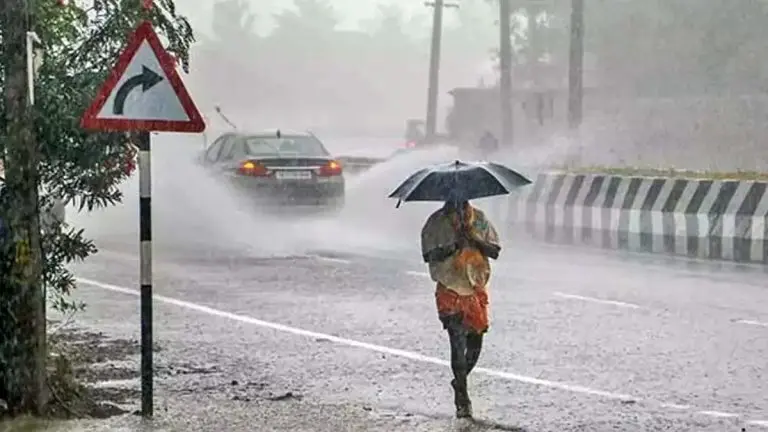 dahi-handi-2025-heavy-rains-in-mumbai-on-dahi-handi-day