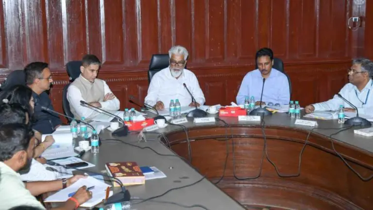 marathi-language-compulsory-education-minister-orders-that-teaching-marathi-is-mandatory-in-every-school
