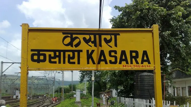mumbai-rains-landslide-near-kasara-station-debris-falls-on-local-train-coach-passenger-injured