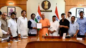 Monsoon Session 2025: जनसुरक्षा विधेयकावर राज्यपालांनी सही करू नये : महाविकास आघाडीची राज्यपालांकडे मागणी!