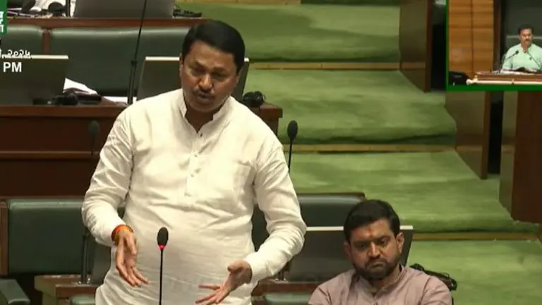monsoon-session-2025-honeytrap-scam-from-state-ministers-to-ias-officers-nana-patole-makes-serious-allegations-in-the-assembly