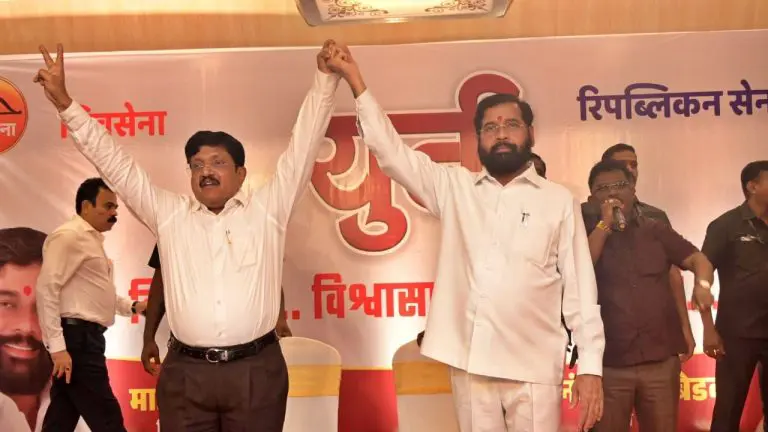 maharashtra-politics-anandraj-ambedkar-and-eknath-shinde-together-shiv-sena-alliance-with-republican-sena