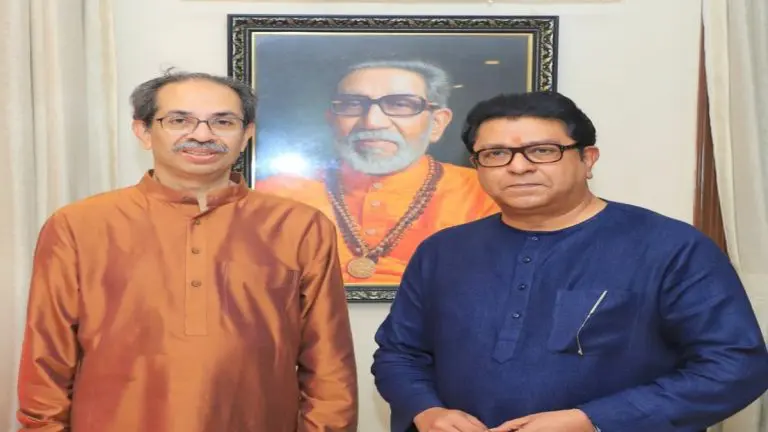 maharashtra-politics-raj-thackeray-and-uddhav-thackeray-meet-at-matoshree-what-happened-in-balasaheb-thackeray-room-shivsena-mns-allince