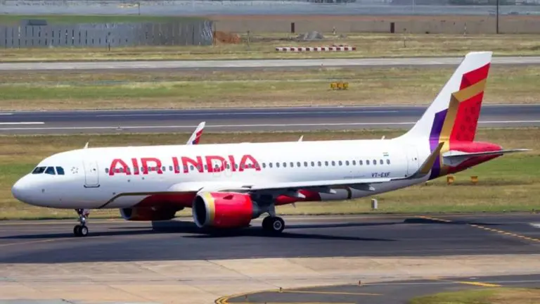 air-india-flight-from-mumbai-to-jodhpur-ai645-suffers-technical-glitch-returns-suddenly-and