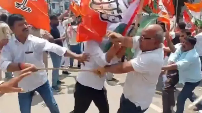 bihar-politics-bjp-workers-pelted-stones-at-congress-office-in-patna-after-prime-ministers-mother-was-abused