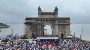 Mumbai Boat Accident: गेट वे ऑफ इंडियासमोर समुद्रात बोट बुडाली; युद्धपातळीवर बचावकार्य सुरू! 