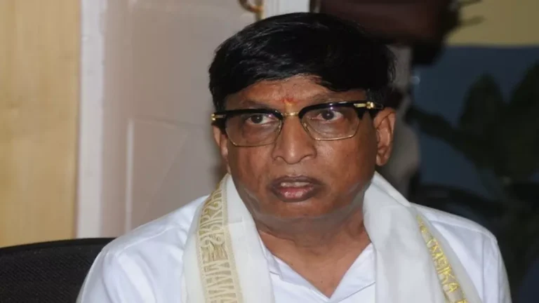 karnataka-mlc-sl-bhojegowda-sparks-row-with-claim-of-killing-2500-stray-dogs-during-debate-on-supreme-court-order