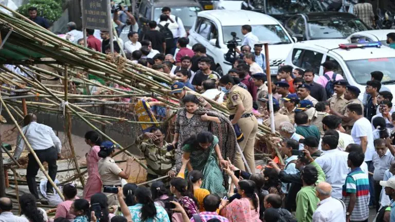 citizens-health-is-important-ban-on-kabutarkhanas-bombay-high-court-appointment-committee