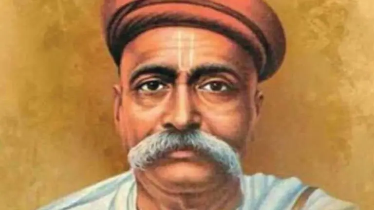 mahatma-gandhi-himself-presided-over-the-death-anniversary-program-of-tilak