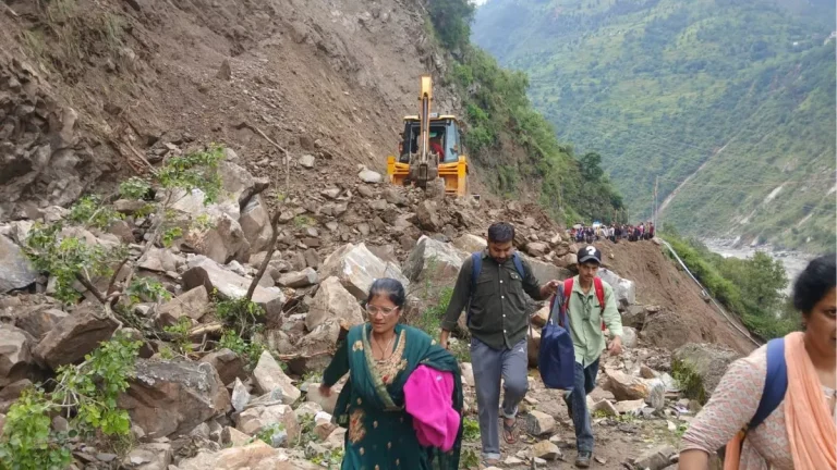 manimahesh-yatra-tragedy-death-toll-rises-to-23-in-himachal-pradesh-amid-landslides-8-still-missing