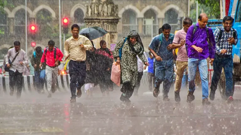 maharashtra-weather-update-low-pressure-area-formed-orange-alert-in-3-districts-of-maharashtra-heavy-rain-in-mumbai