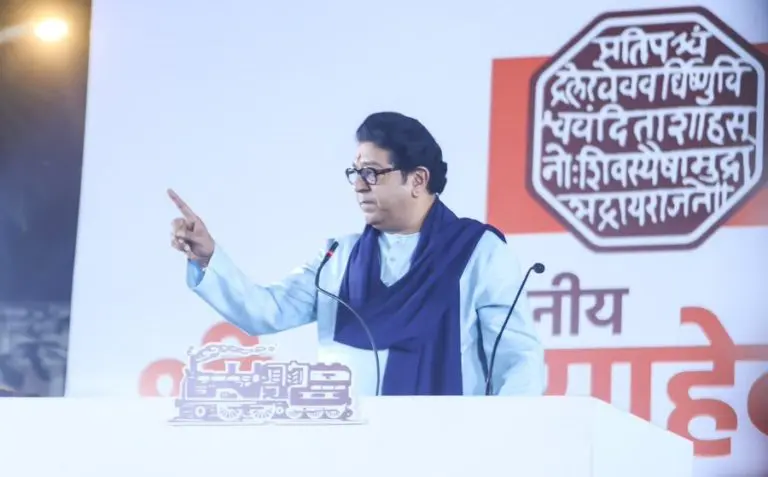 raj-thackeray-slams-mangal-prabhat-lodha-jain-community-over-protest-for-dadar-kabutarkhana