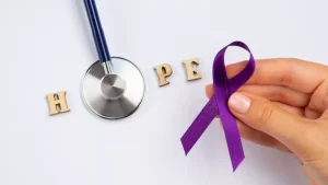 Cancer  Treatment: कर्करोगाच्या उपचारांबद्दल चुकीची माहिती पसरवली जात आहे, तुमचीही दिशाभूल केली जात आहे का?