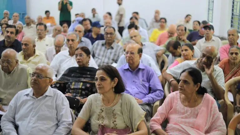 jagran-digikawach-campaign-launched-digital-security-training-given-to-senior-citizens-of-delhi