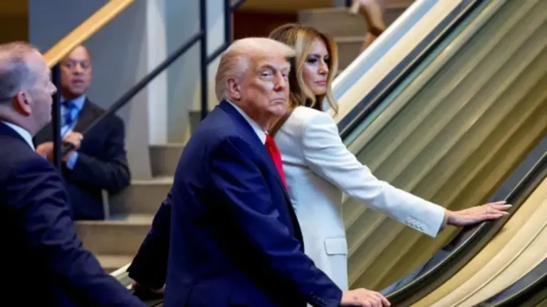 donald-trump-un-visit-escalator-malfunction-and-teleprompter-failure-spark-controversy
