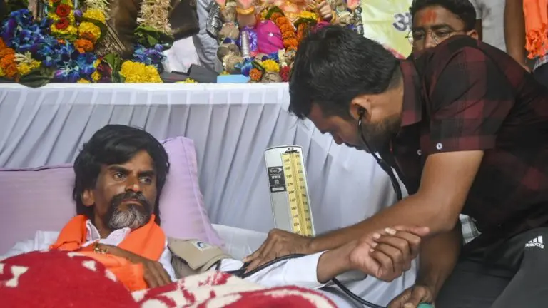 manoj-jarange-undergo-treatment-in-private-hospital-in-chhatrapati-sambhajinagar