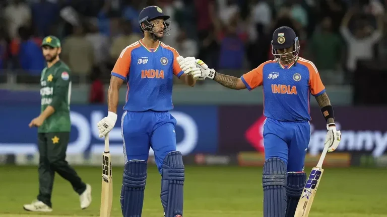 asia-cup-2025-india-beat-pakistan-in-asia-cup-match-indian-players-refuse-to-shake-hands-with-pakistan-after-win