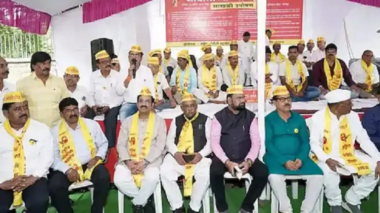 obc-activists-end-protest-as-govt-assures-their-quota-would-remain-untouched