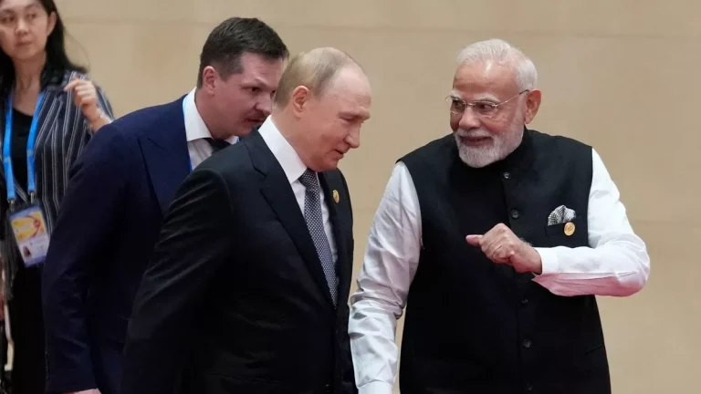 russia-offers-india-deeper-oil-discount-and-more-s400-missiles-amid-us-tariffs
