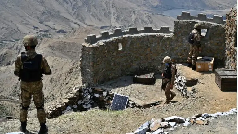 pak-afghan-tension-afghanistan-wreaks-havoc-in-pakistan-58-soldiers-killed-in-overnight-operation-25-check-posts-captured