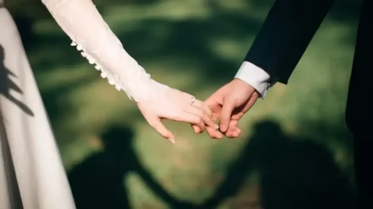 china-dezhou-man-spent-lottery-money-in-gambling-and-girl-live-streamers-now-wife-wants-divorce