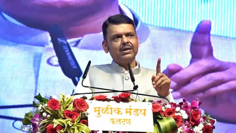 dr-sampada-munde-will-not-rest-until-justice-is-served-devendra-fadnavis-on-satara-doctor-suicide-case